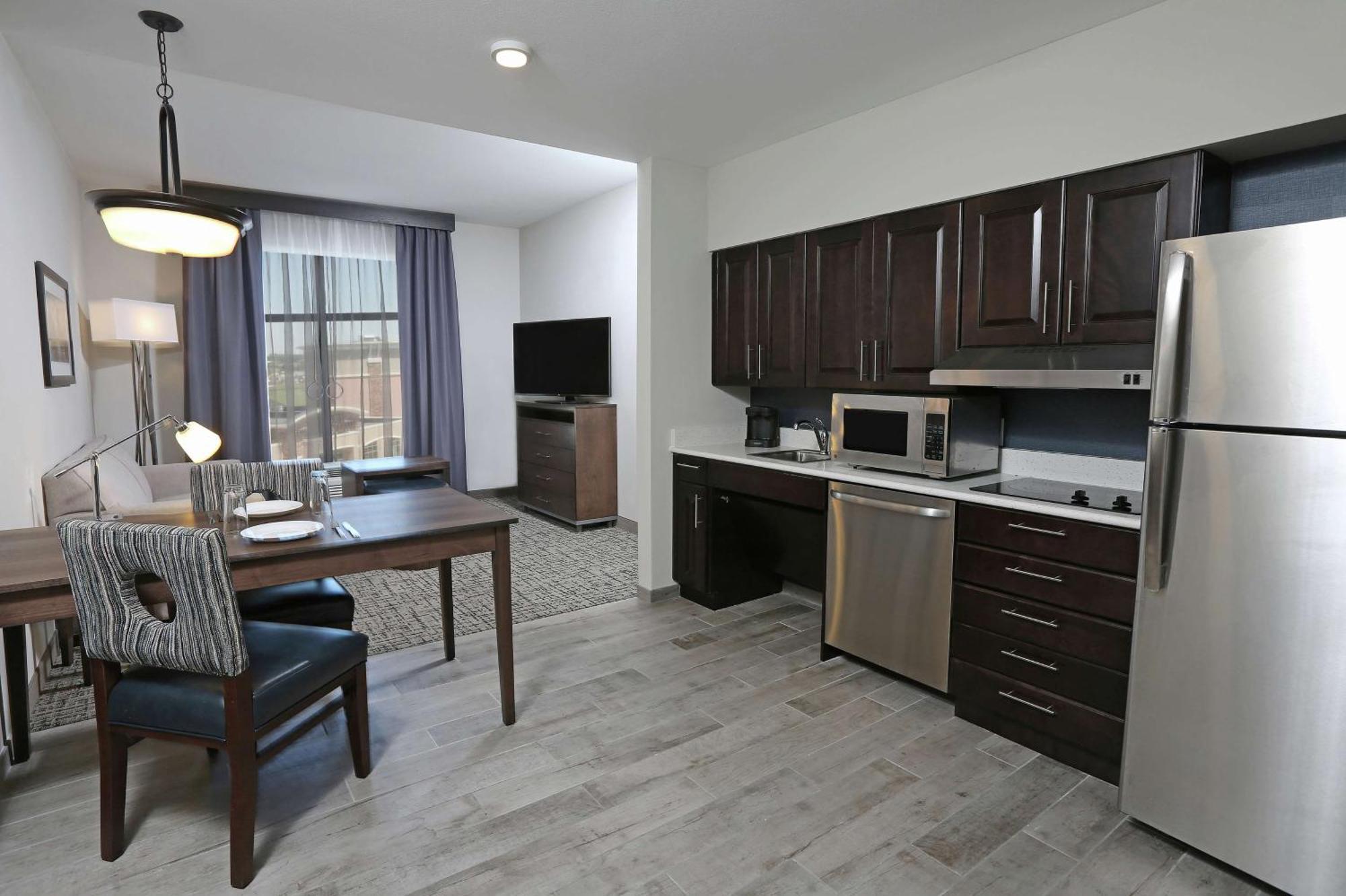 Homewood Suites By Hilton West Fargo/Sanford Medical Center Exteriör bild