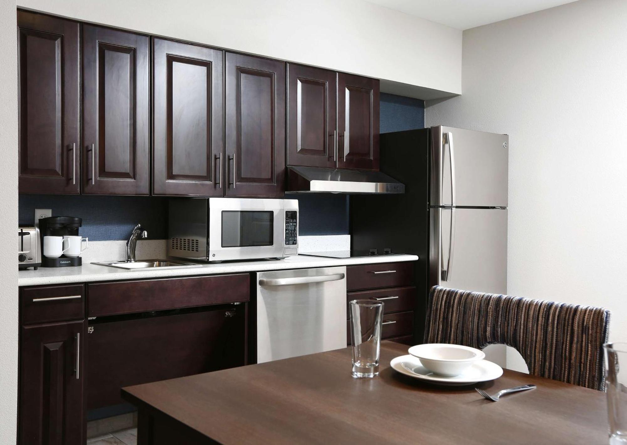 Homewood Suites By Hilton West Fargo/Sanford Medical Center Exteriör bild