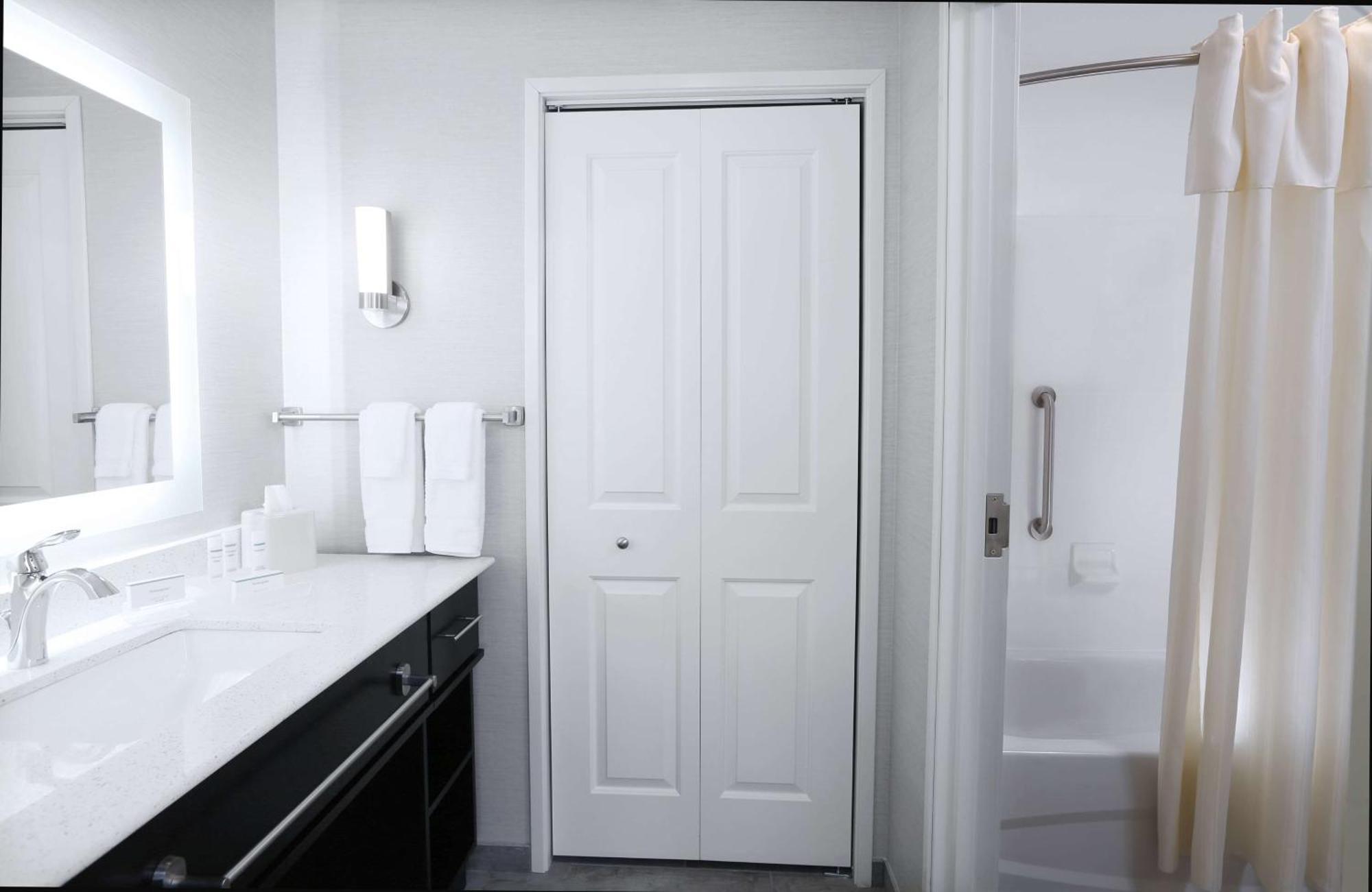Homewood Suites By Hilton West Fargo/Sanford Medical Center Exteriör bild