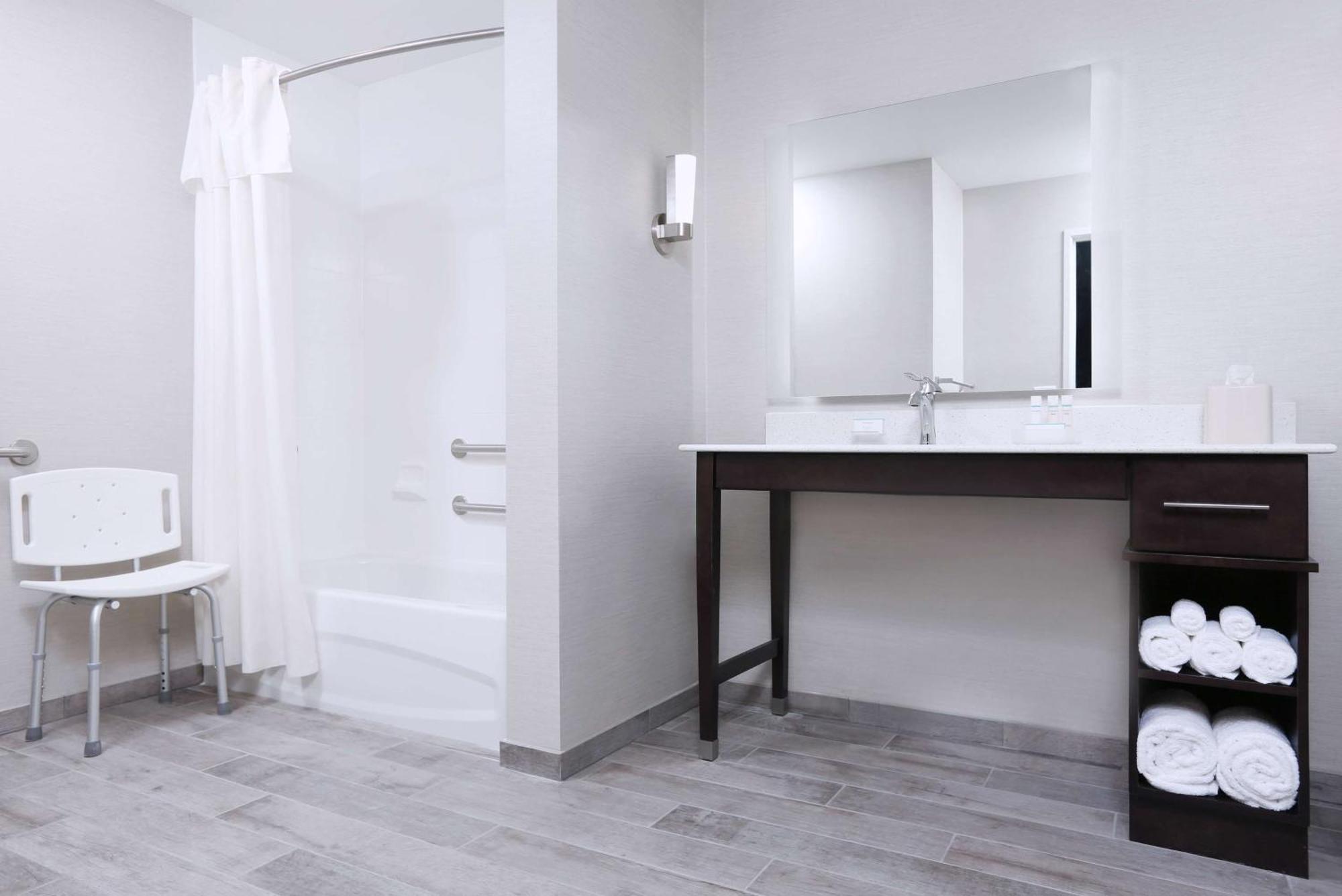 Homewood Suites By Hilton West Fargo/Sanford Medical Center Exteriör bild