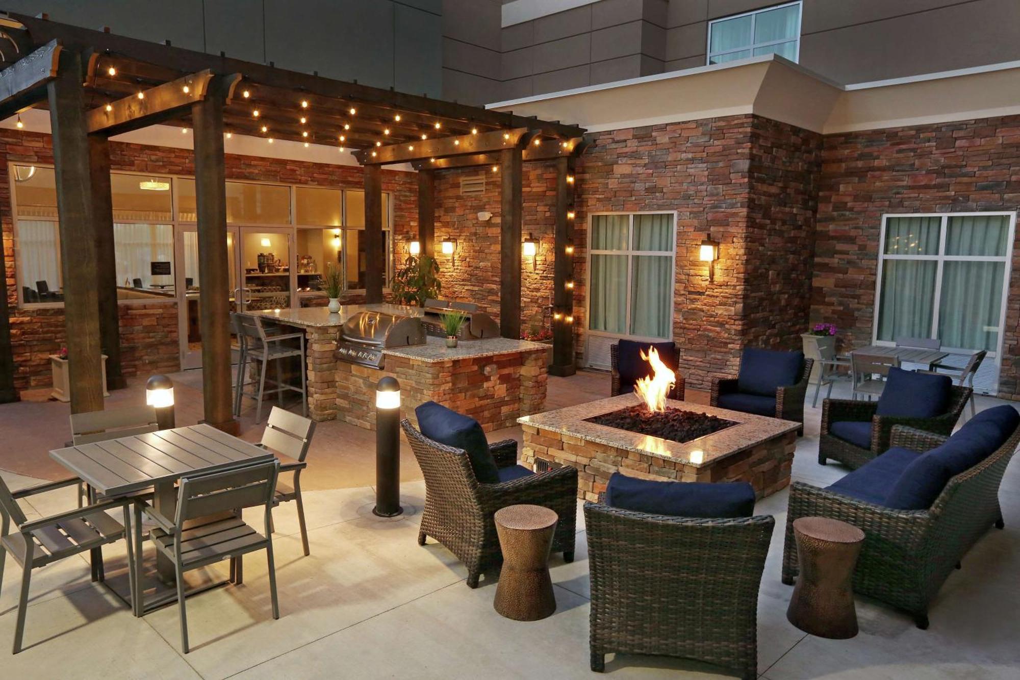 Homewood Suites By Hilton West Fargo/Sanford Medical Center Exteriör bild